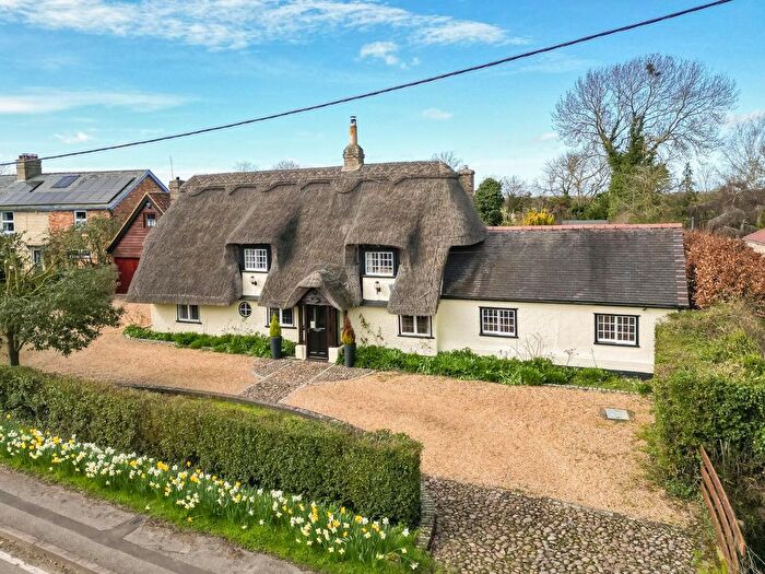 4 Bedroom Detached House For Sale In Haslingfield Road, Barton, Cambridge, CB23