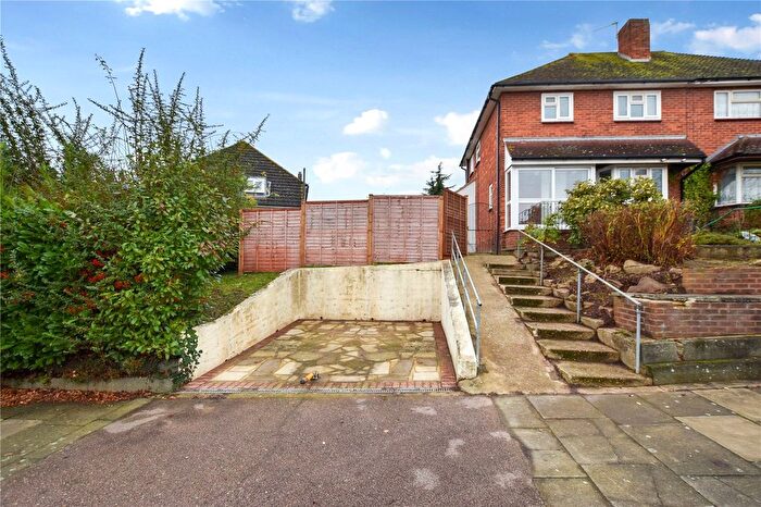 3 Bedroom Semi-Detached House To Rent In Faygate Crescent, Bexleyheath, DA6