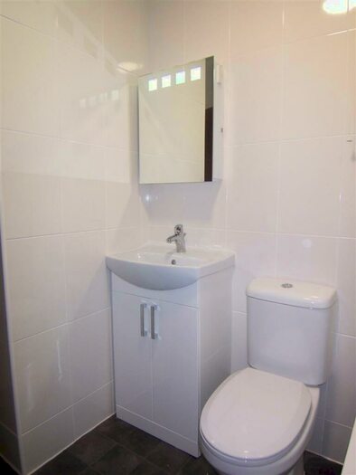2 Bedroom Apartment To Rent In Princes Court, Dukes Avenue, New Malden, KT3