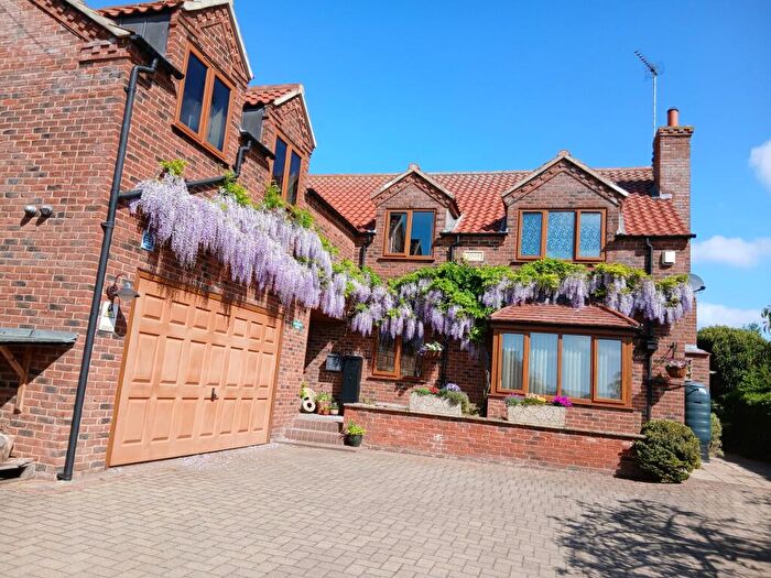 5 Bedroom Detached House For Sale In West View, Ancaster, NG32