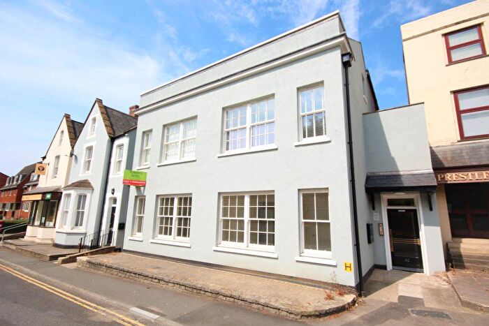 2 Bedroom Flat For Sale In Hendford Springs, Hendford, Yeovil, Somerset, BA20