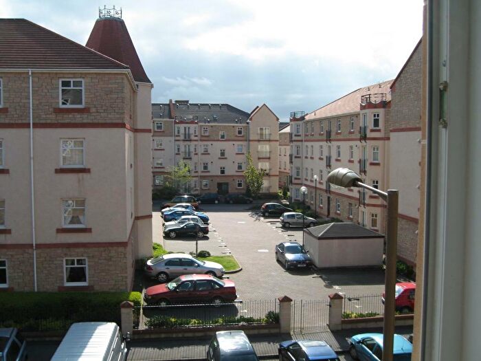 1 Bedroom Flat To Rent In Stewart Terrace, Dalry, Edinburgh, EH11
