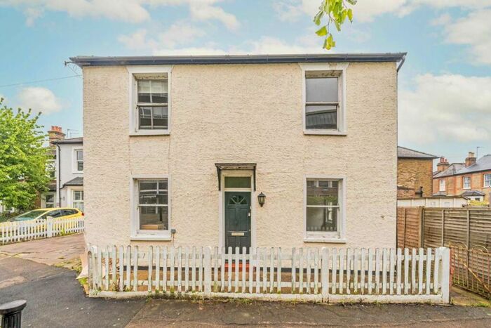 4 Bedroom House To Rent In Grange Road, Kingston Upon Thames, KT1