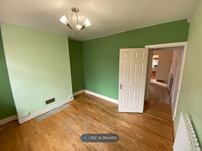3 Bedroom Terraced House To Rent In Wilford Crescent East, Nottingham, NG2