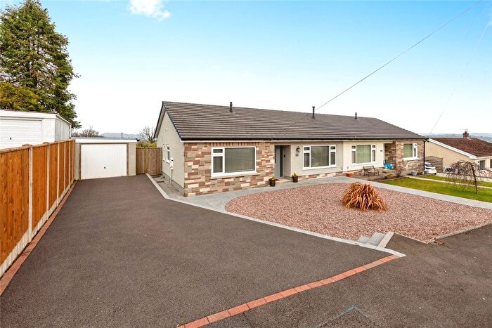 3 Bedroom Bungalow For Sale In St. Annes Avenue, Cwmffrwd, Carmarthen, Carmarthenshire, SA31