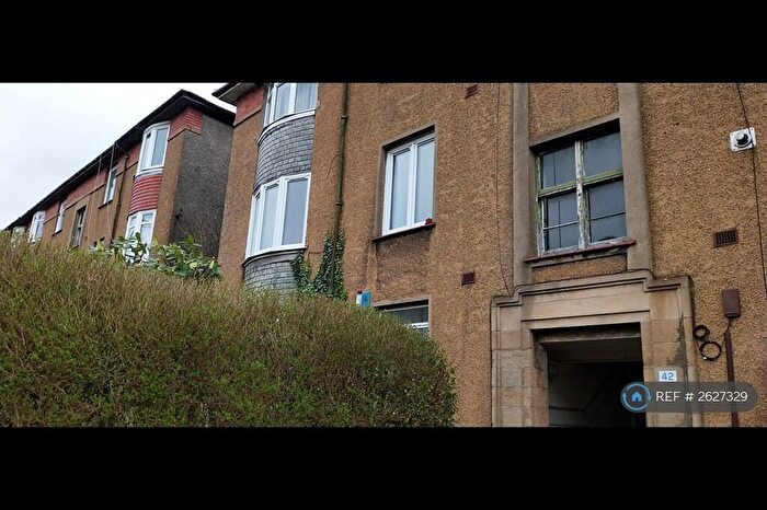 3 Bedroom Flat To Rent In Ripon Drive, Glasgow, G12