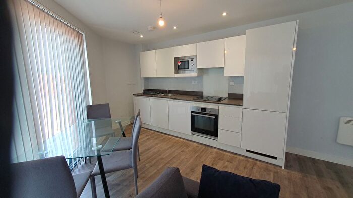 2 Bedroom Flat To Rent In Bradford Street, Birmingham, B12