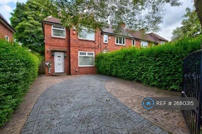 3 Bedroom Semi Detached House To Rent In Two Ball Lonnen, Newcastle Upon Tyne, NE4