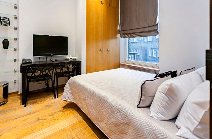 Studio To Rent In Staines Road, Hounslow, TW3