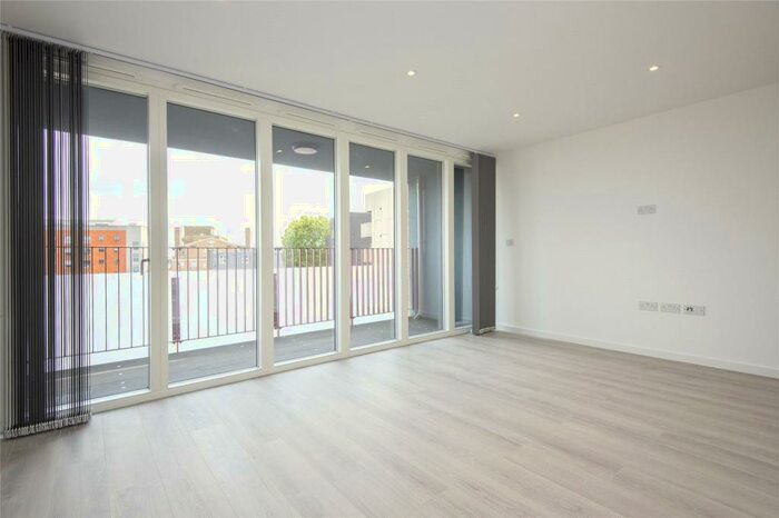 2 Bedroom Flat To Rent In Kanbi House, A Mentmore Terrace, London, E8