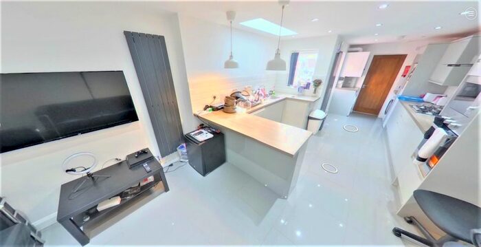 5 Bedroom Terraced House To Rent In Bristol Road, Coventry, CV5