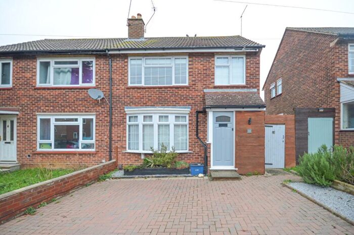 3 Bedroom Semi-Detached House For Sale In Plaw Hatch Close, Bishop's Stortford, Hertfordshire, CM23