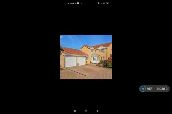 4 Bedroom Detached House To Rent In Langdon Hills, Langdon Hills, SS16