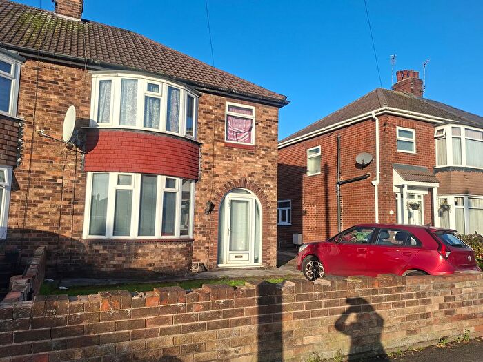 3 Bedroom Property To Rent In Cemetery Road, Scunthorpe, DN16