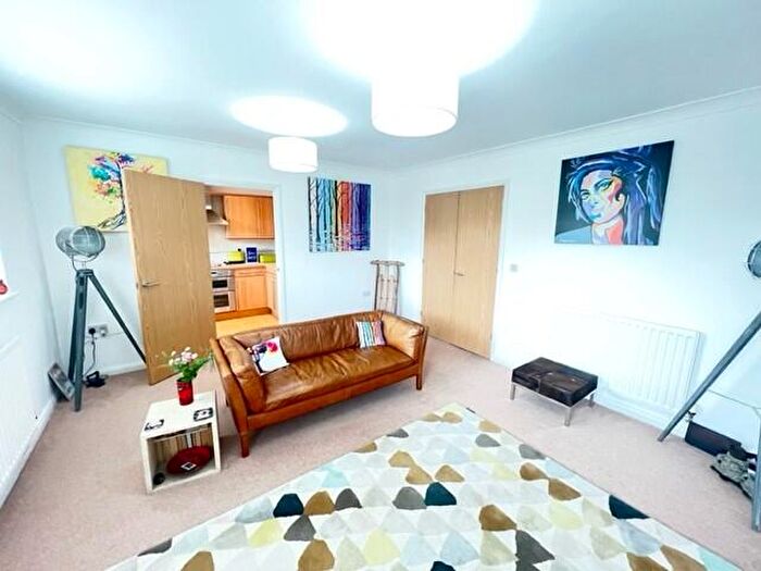 2 Bedroom Flat To Rent In Mill Green, Congleton, CW12
