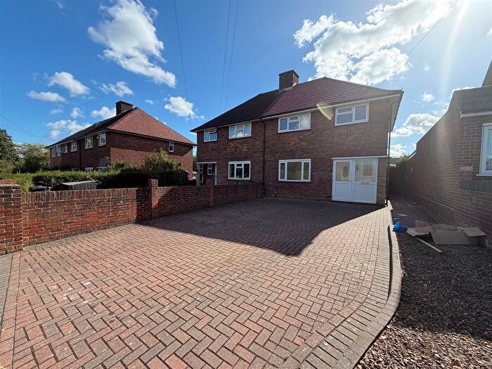 3 Bedroom Semi Detached House To Rent In Cygnet Avenue, Feltham, TW14