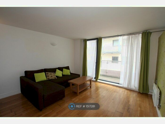 1 Bedroom Flat To Rent In Advent House, Manchester, M4