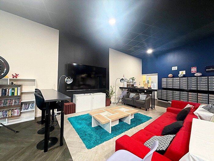 Studio To Rent In Popes Lane, Ealing, W5