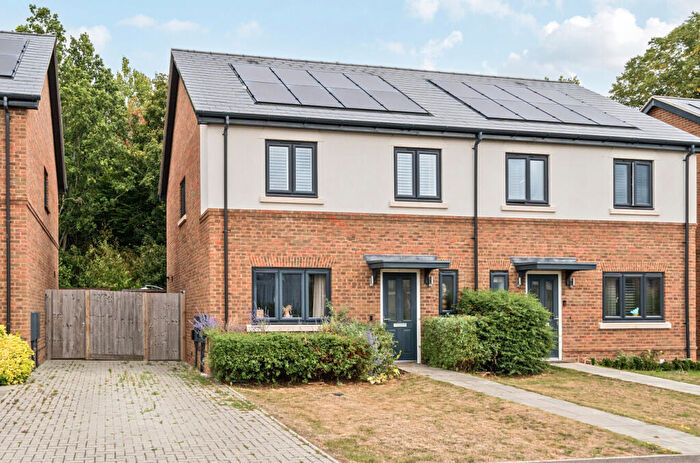 3 Bedroom Semi-Detached House For Sale In Hurley Drive, Bracknell, Berkshire, RG12