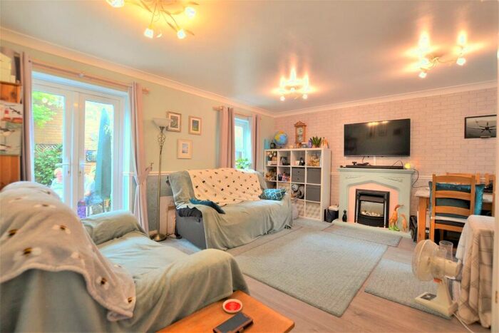 3 Bedroom End Of Terrace House For Sale In Crock Mead, Abbeymead, GL4