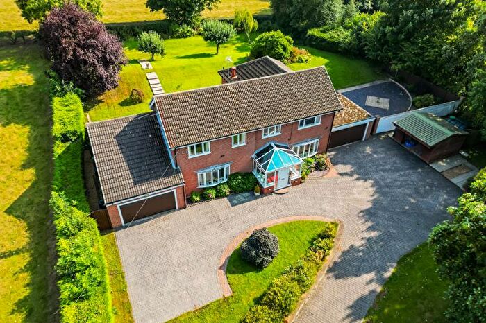 4 Bedroom Detached House For Sale In Potter Lane, Wellow, Newark, NG22