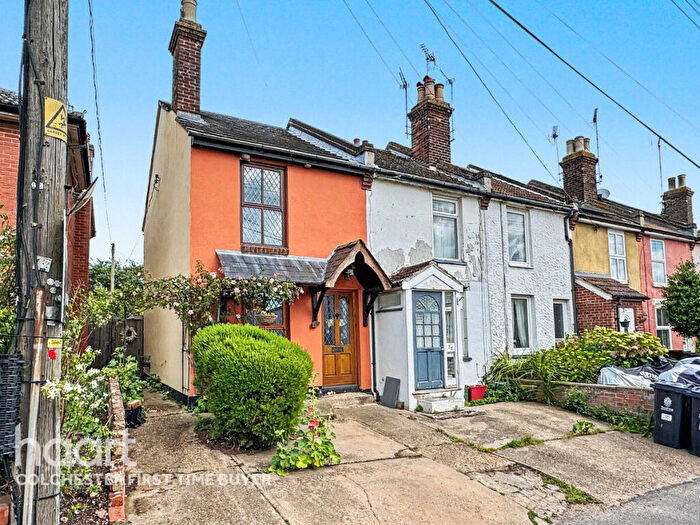 3 Bedroom End Of Terrace House For Sale In Chapel Road, Colchester, CO7