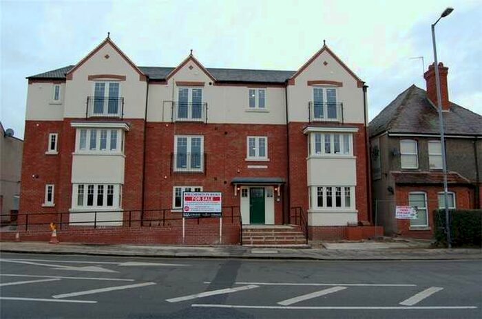 2 Bedroom Flat To Rent In 61-67 Hillmorton Road, Rugby, Warwickshire, CV22
