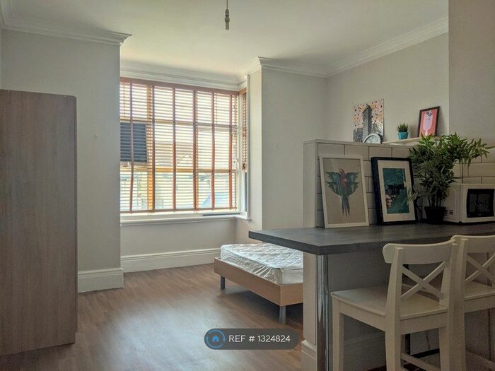 Studio To Rent In Lower Addiscombe Road, Croydon CR0