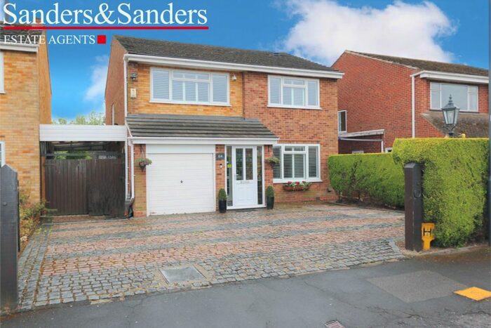 4 Bedroom Detached House For Sale In Throckmorton Road, Alcester, B49