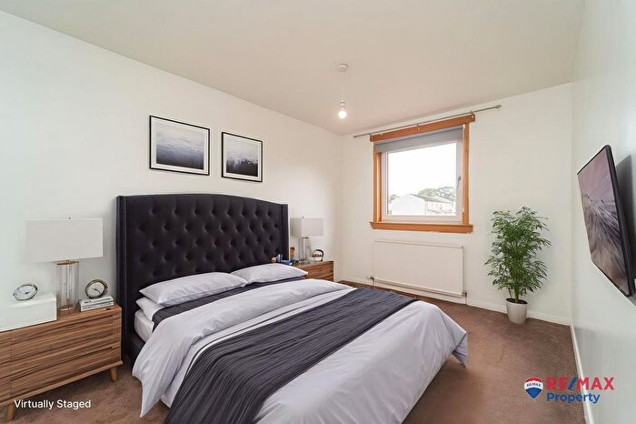 3 Bedroom End Of Terrace House For Sale In Ambrose Rise, Dedridge, Livingston, EH54