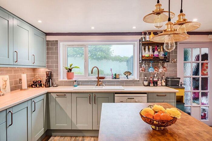 5 Bedroom Detached House For Sale In Quiddles, Pendeen, TR19