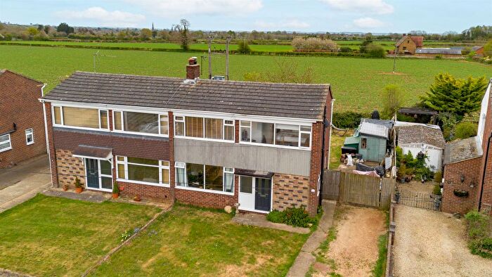 3 Bedroom Semi-detached House For Sale In Newcombe Close, Milcombe, Banbury, OX15