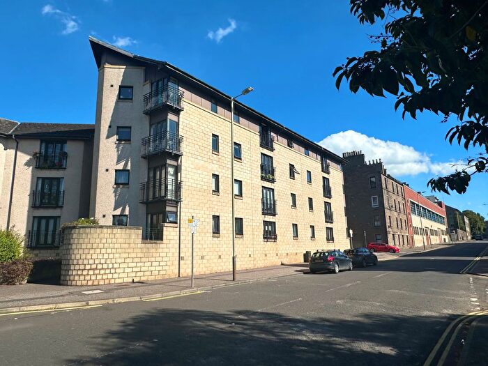 2 Bedroom Flat For Sale In Arbroath Road, Dundee, DD4