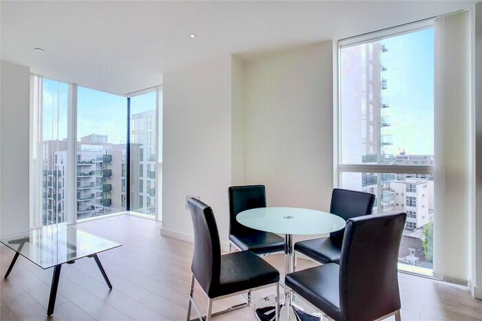 1 Bedroom Flat To Rent In Devan Grove, London, N4