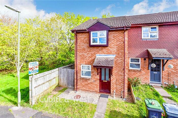 2 Bedroom End Of Terrace House For Sale In Amethyst Grove, Waterlooville, Hampshire, PO7