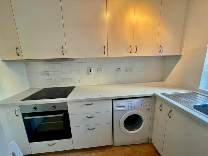 1 Bedroom Flat To Rent In Riverside Court, London, SE3