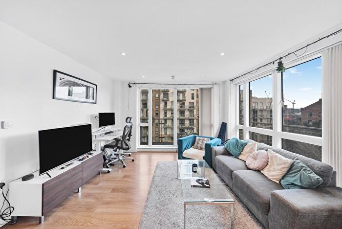 1 Bedroom Apartment To Rent In Alboran Apartments, Seven Sea Gardens, E3