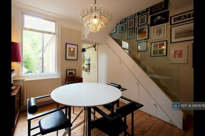 2 Bedroom Terraced House To Rent In Wildfell Road, London, SE6