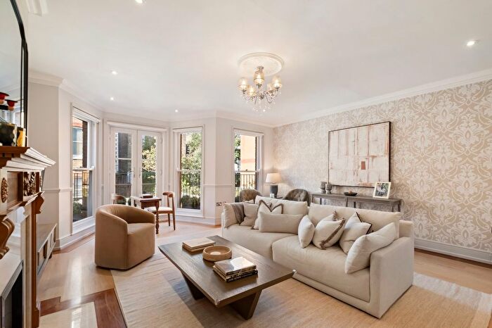 5 Bedroom Mews To Rent In Roland Way, South Kensington, SW7