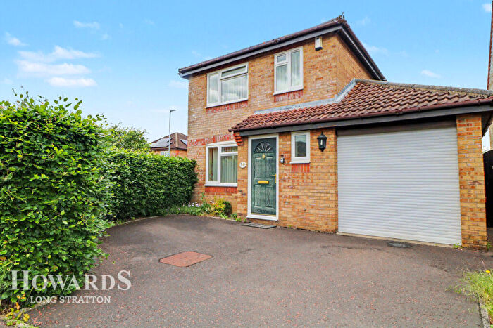3 Bedroom Detached House For Sale In Richmond Road, Long Stratton, NR15