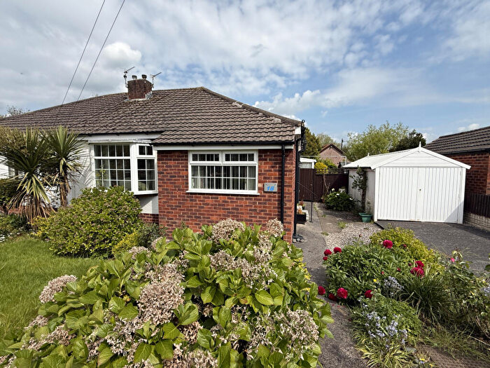 2 Bedroom Bungalow For Sale In Rydal Avenue, Freckleton, PR4