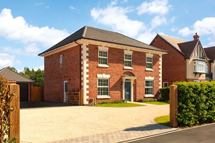 4 Bedroom Detached House For Sale In Roman Road, Harpole, NN7