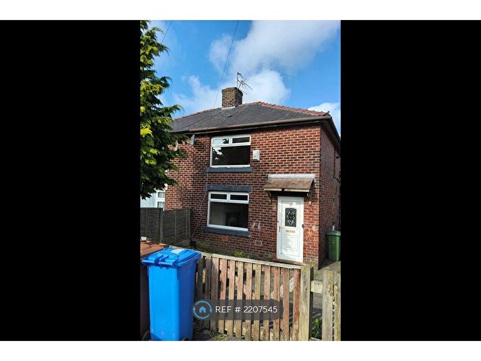 2 Bedroom Semi-Detached House To Rent In Hilton Crescent, Ashton-Under-Lyne, OL6