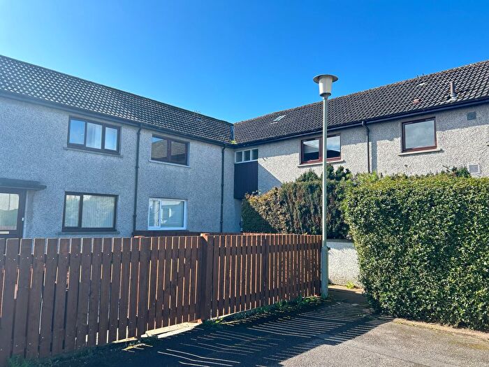 2 Bedroom Flat To Rent In Esk Road, Hilton, Inverness, IV2