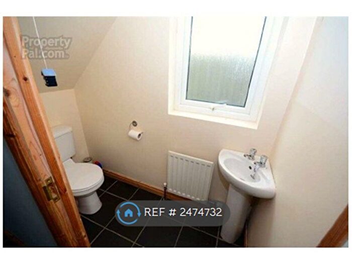 3 Bedroom Semi-Detached House To Rent In Birch Crescent, Ballyhalbert, Newtownards, BT22