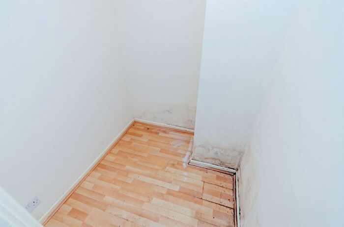 1 Bedroom Flat For Sale In North Street, Walsall, WS2