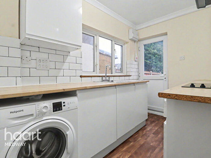 2 Bedroom Terraced House To Rent In Luton Road, Chatham, ME4