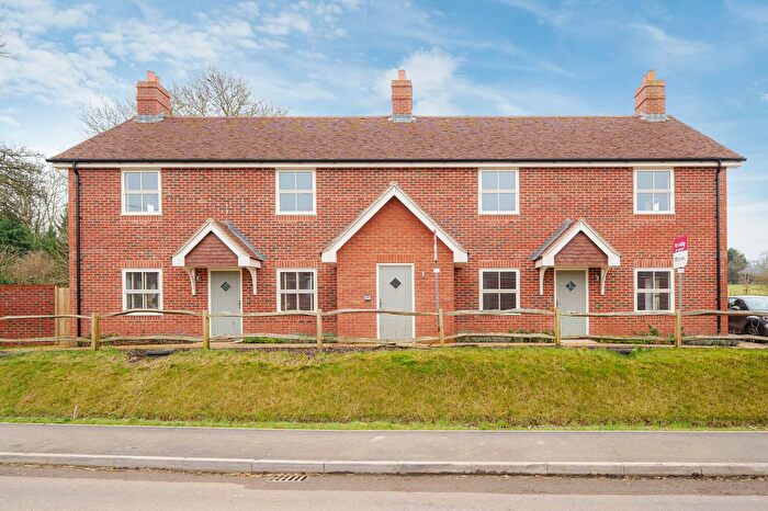 2 Bedroom Flat For Sale In Windwhistle Rise, East Meon, GU32