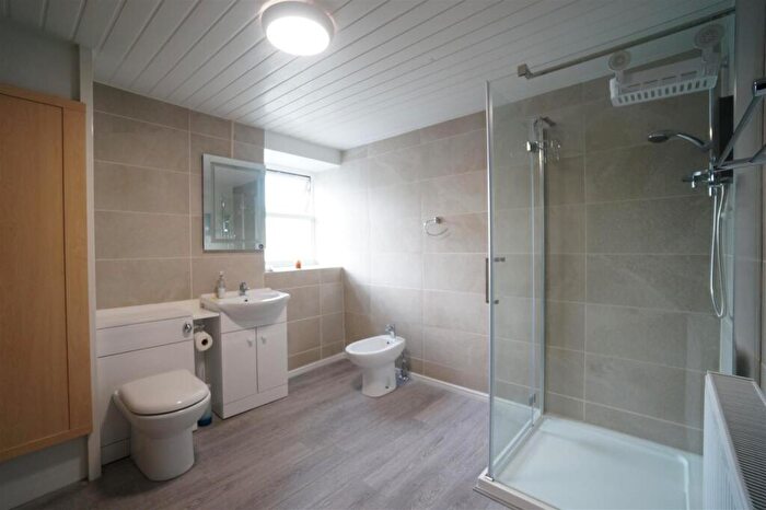 2 Bedroom Apartment To Rent In High Street, Apartment, Bangor, LL57