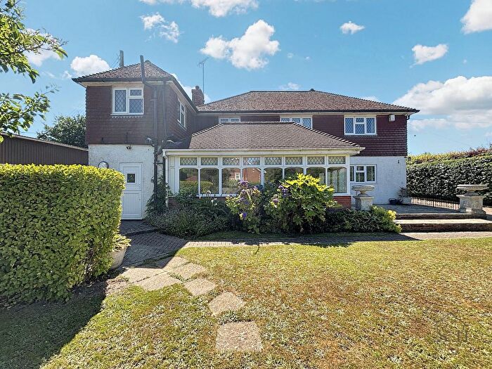 4 Bedroom Detached House For Sale In Canterbury Road, Challock, TN25